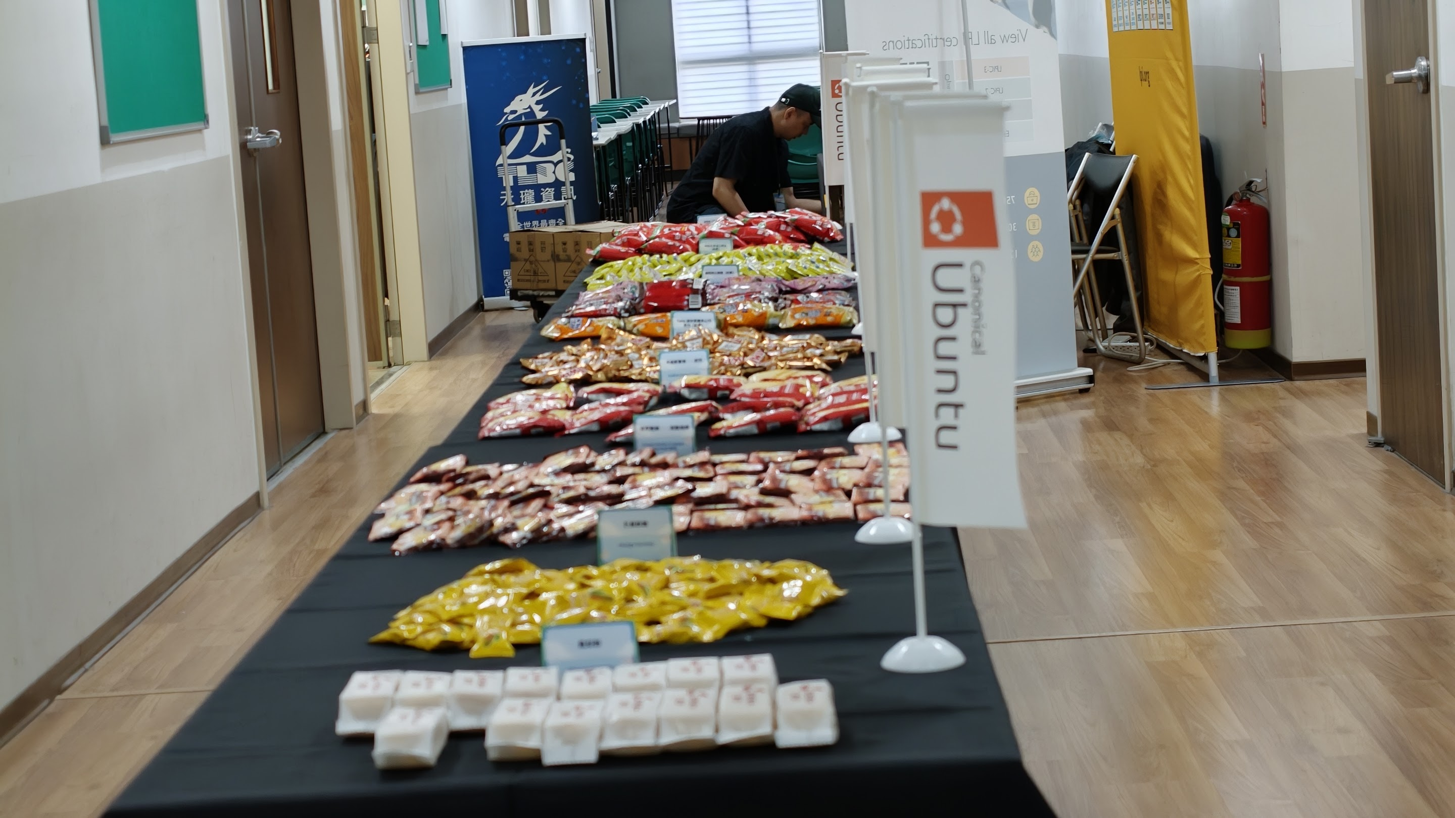 Snacks table at the conference hallway track